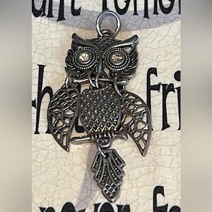 Silver Owl Pendant - so much movement 🦉
